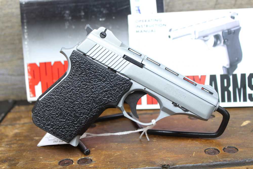 Phoenix Arms HP22A Pistol in original Box ,1 Mag & Manual Like New !-img-3