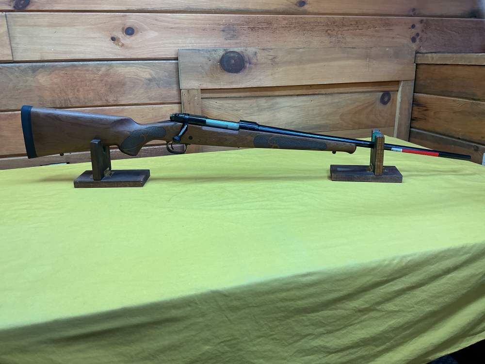 WINCHESTER MODEL-70 FEATHERWEIGHT 270 WIN. BOLT ACTION RIFLE.-img-0