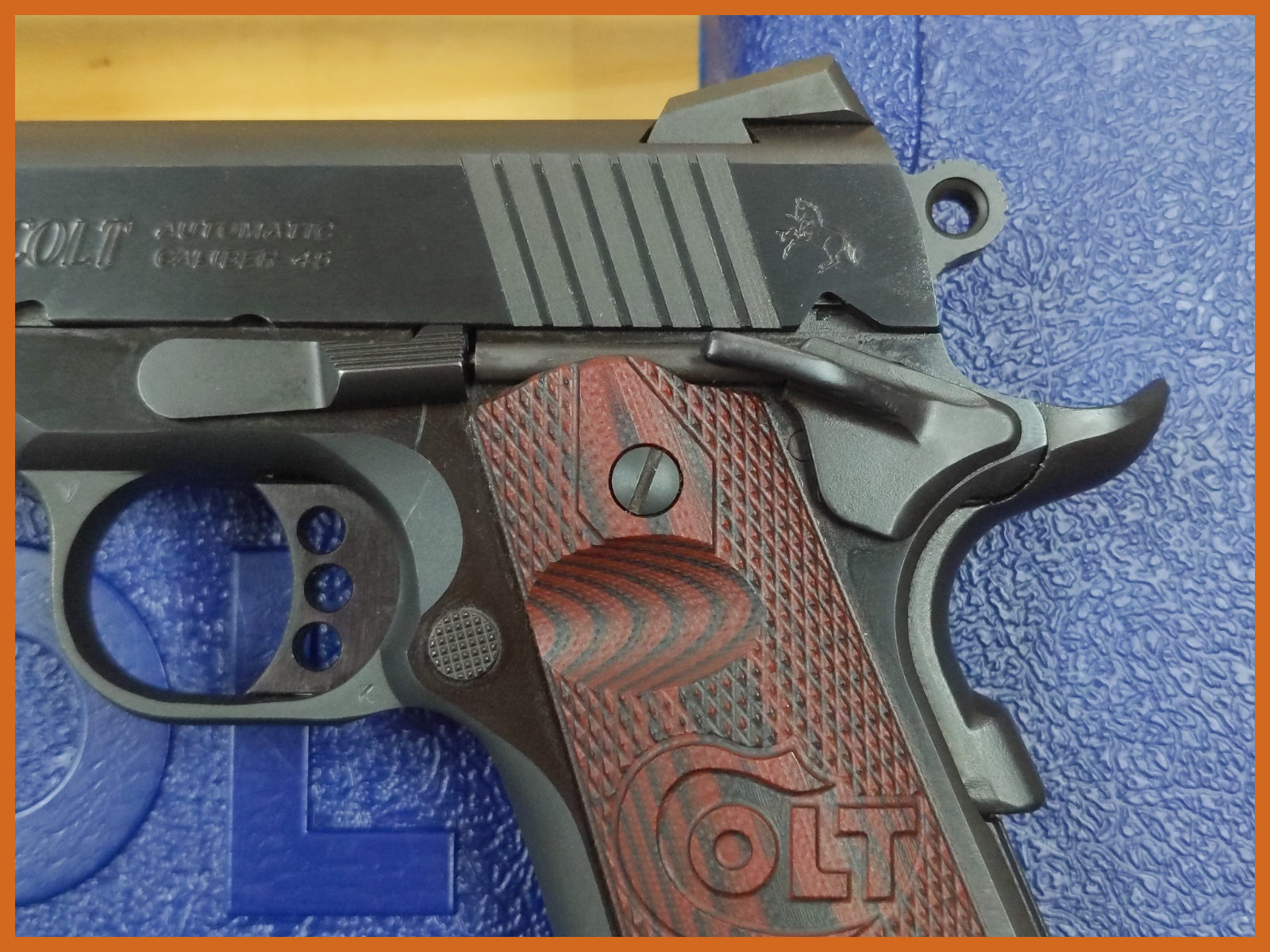 Colt Combat Commander 45 Automatic O4940XE-img-5