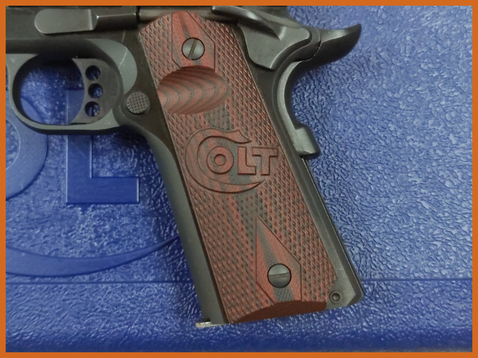Colt Combat Commander 45 Automatic O4940XE-img-4