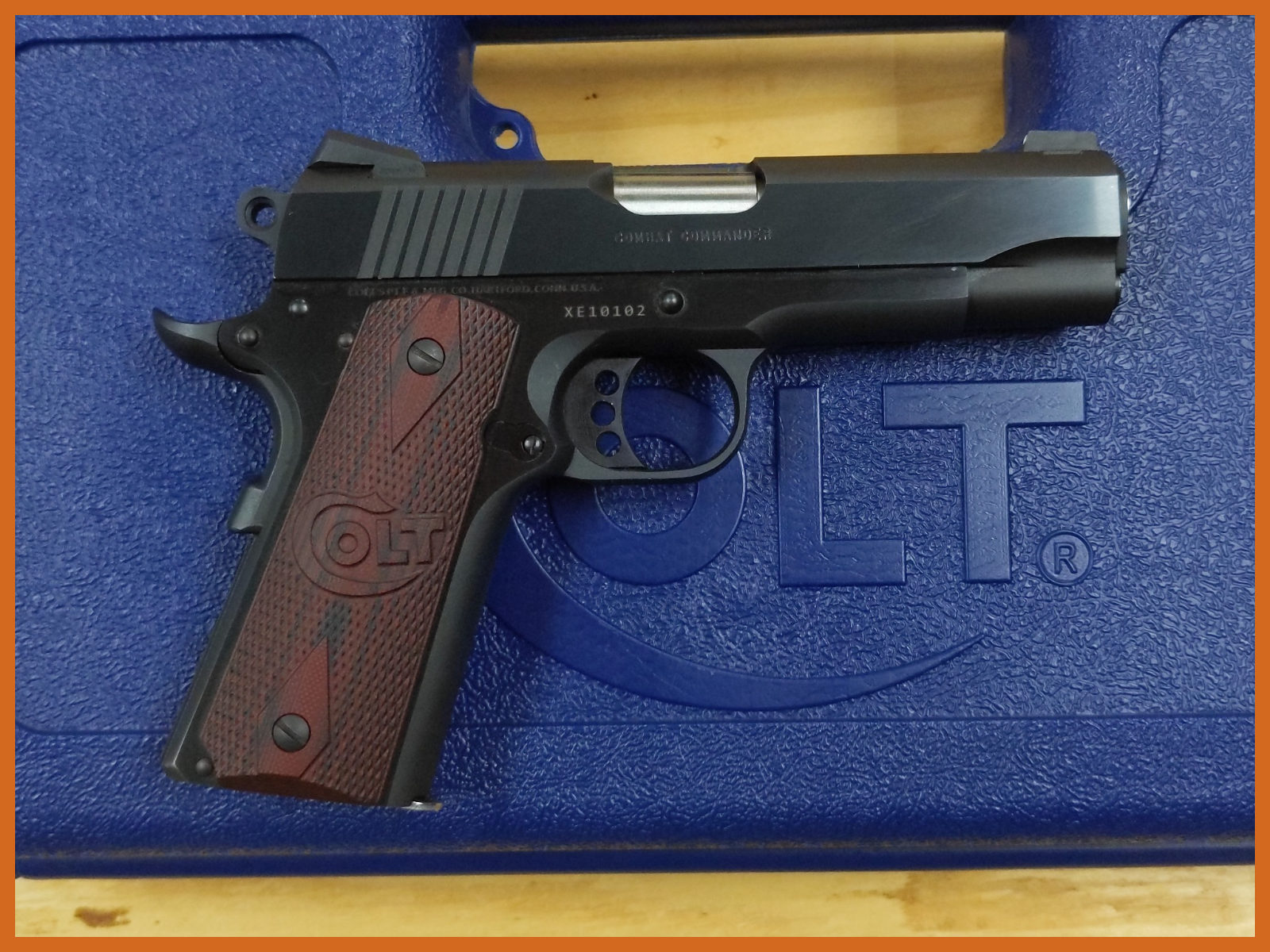 Colt Combat Commander 45 Automatic O4940XE-img-0