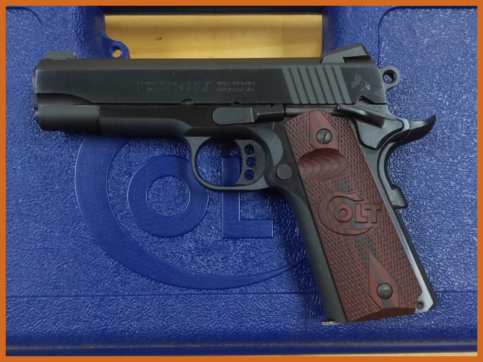 Colt Combat Commander 45 Automatic O4940XE-img-1