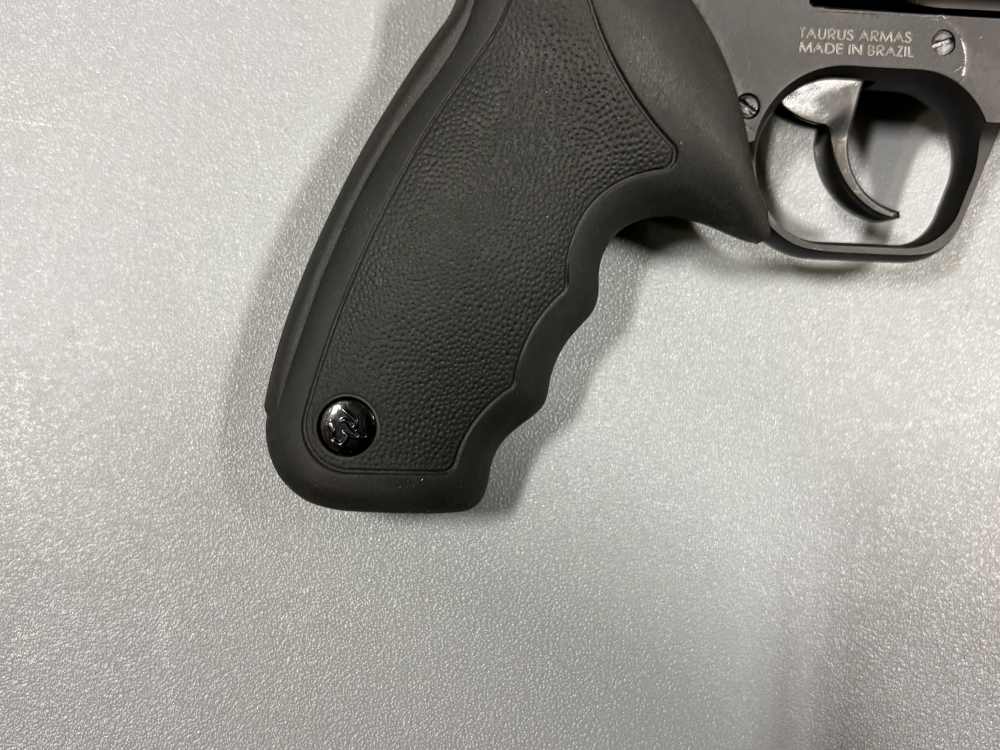 Taurus Raging Hunter 44Mag 8.37" Barrel 5Rd Used-img-12