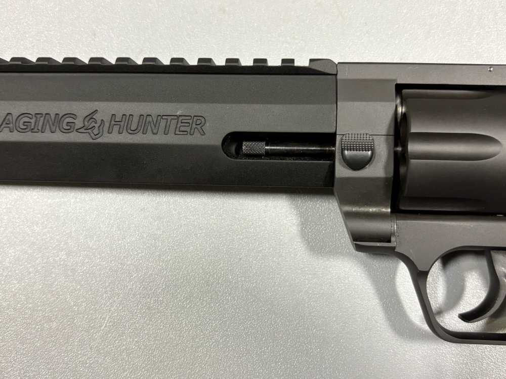Taurus Raging Hunter 44Mag 8.37" Barrel 5Rd Used-img-7