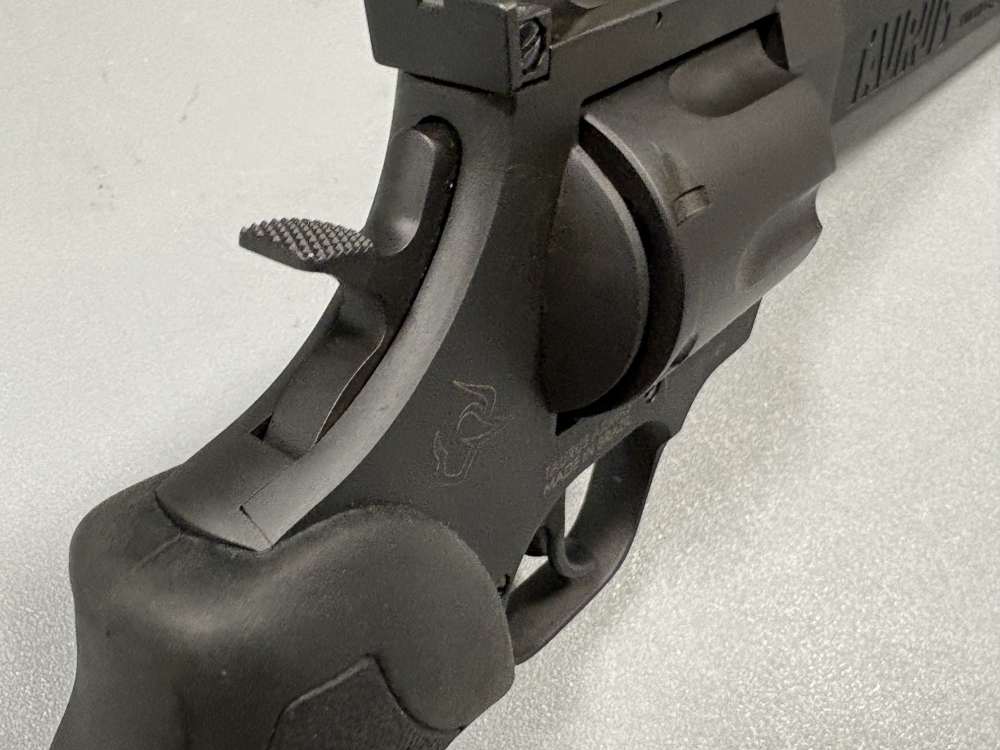 Taurus Raging Hunter 44Mag 8.37" Barrel 5Rd Used-img-20