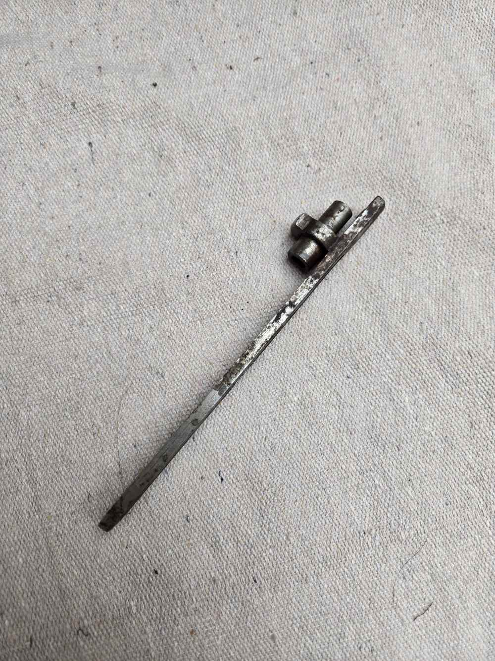 Early Izhevsk-Marked Mosin M91 Bolt Connector-img-0