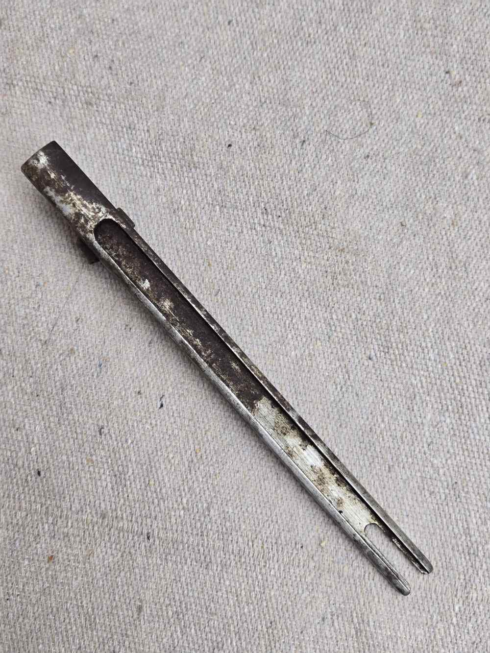 Early Izhevsk-Marked Mosin M91 Bolt Connector-img-3