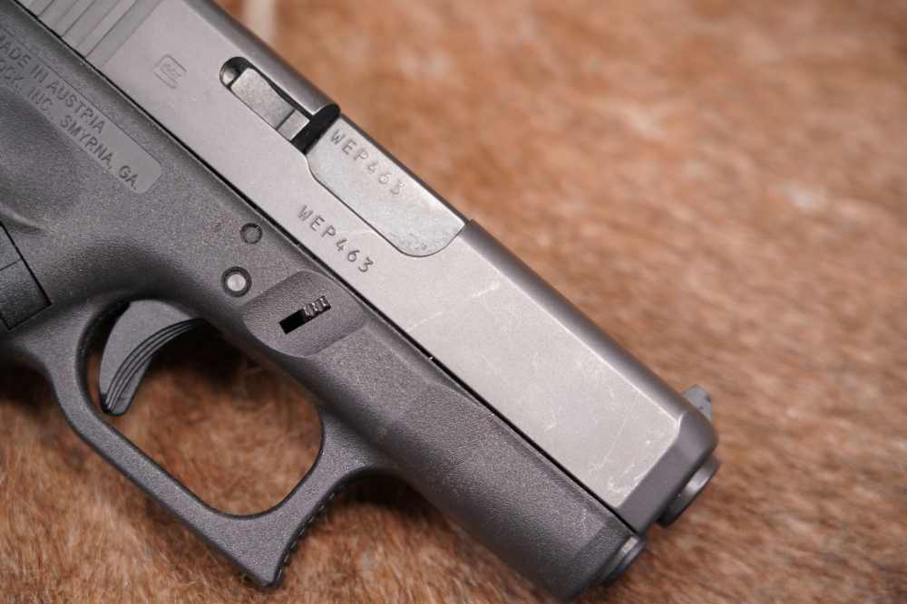Glock Model 26 Gen 3 G26 9mm 3.43" Striker Fired Semi-Auto Pistol-img-12