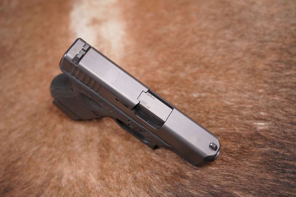 Glock Model 26 Gen 3 G26 9mm 3.43" Striker Fired Semi-Auto Pistol-img-8