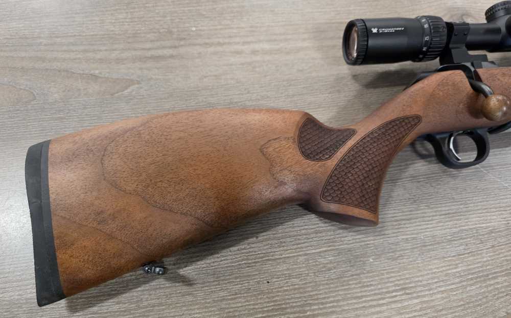 CZ-USA 600 ST1 .223 Rem Bolt Action Rifle 20" W/Vortex Scope PRISTINE-img-1