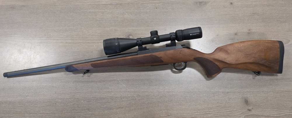 CZ-USA 600 ST1 .223 Rem Bolt Action Rifle 20" W/Vortex Scope PRISTINE-img-4