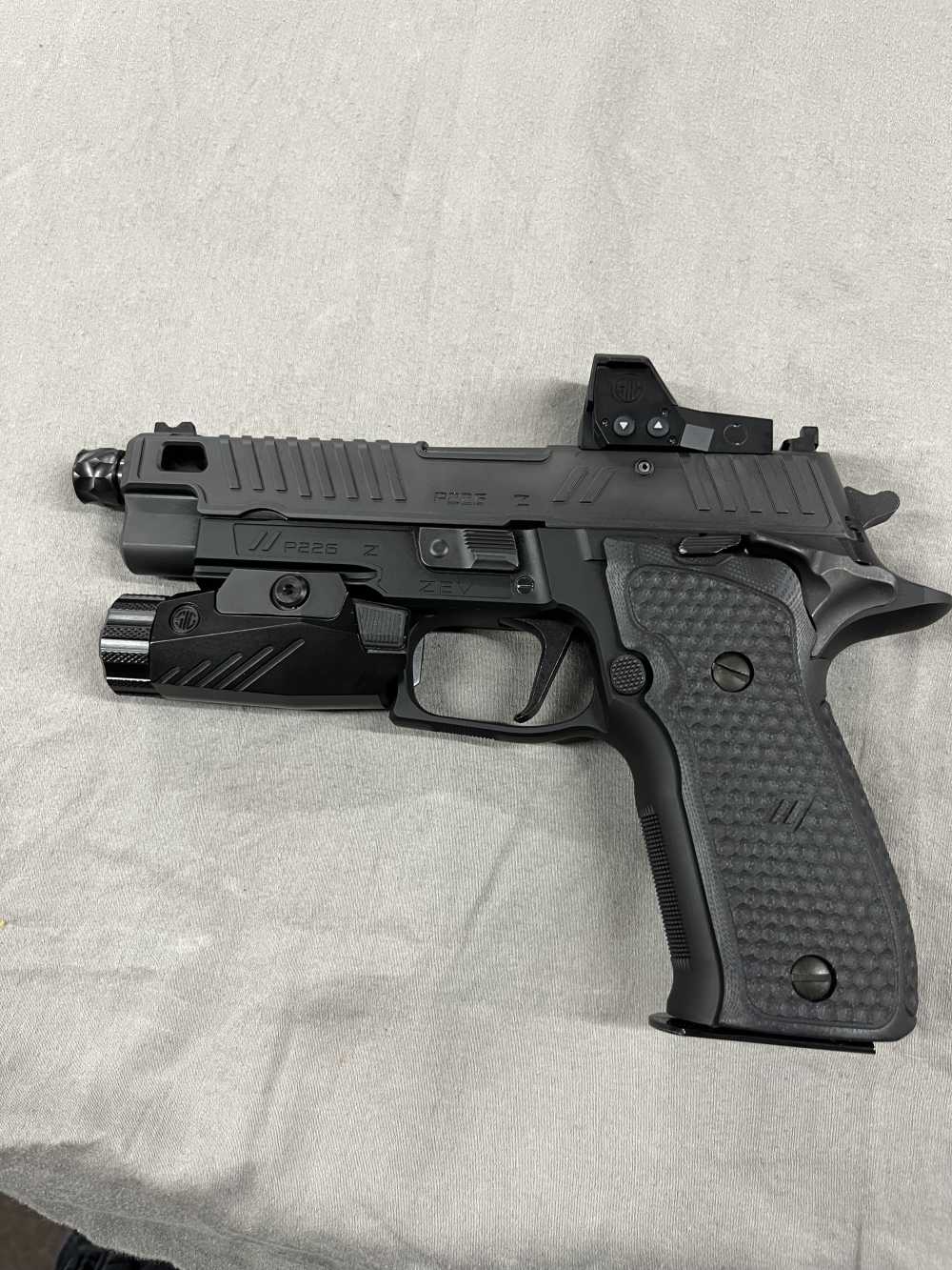 Sig Sauer 226 ZEV 9mm New in box with extras-img-11