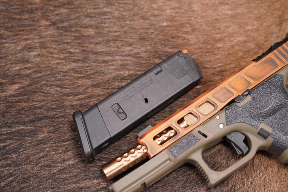 Custom Glock G17 Gen 3 OD Zev Barrel 9mm Optic Ready Striker Fired Pistol-img-13