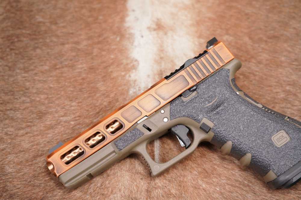 Custom Glock G17 Gen 3 OD Zev Barrel 9mm Optic Ready Striker Fired Pistol-img-3