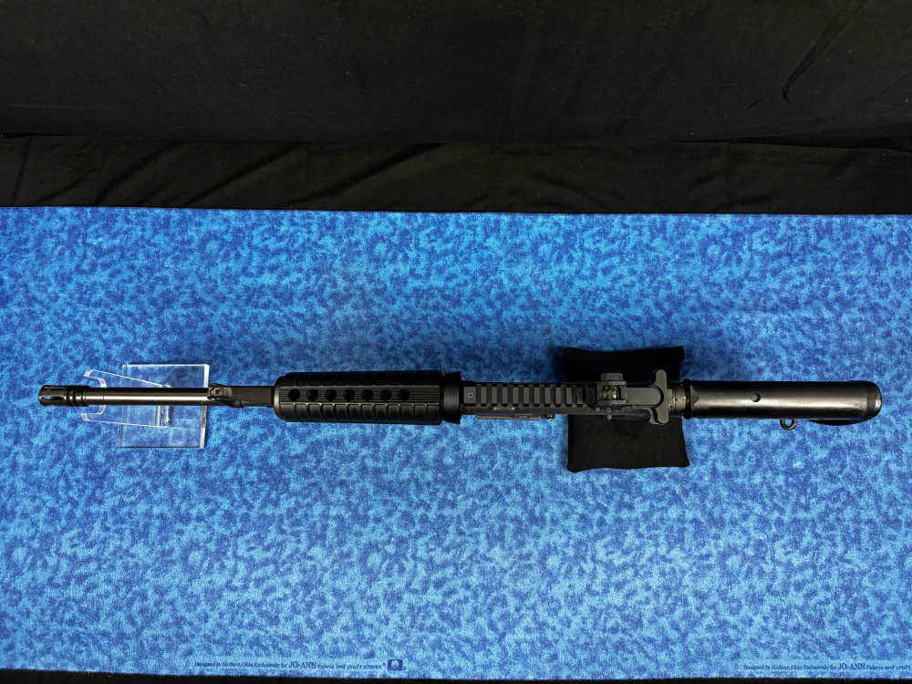 Bushmaster Carbon 15 .223 / 5.56 Semi-Auto Rifle Collapsible Stock *LAYAWAY-img-15