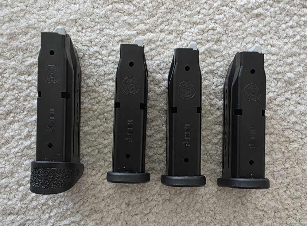 NEW SMITH & WESSON  M&P 9MM 1.0 & 2.0 12RD MAGS-img-2