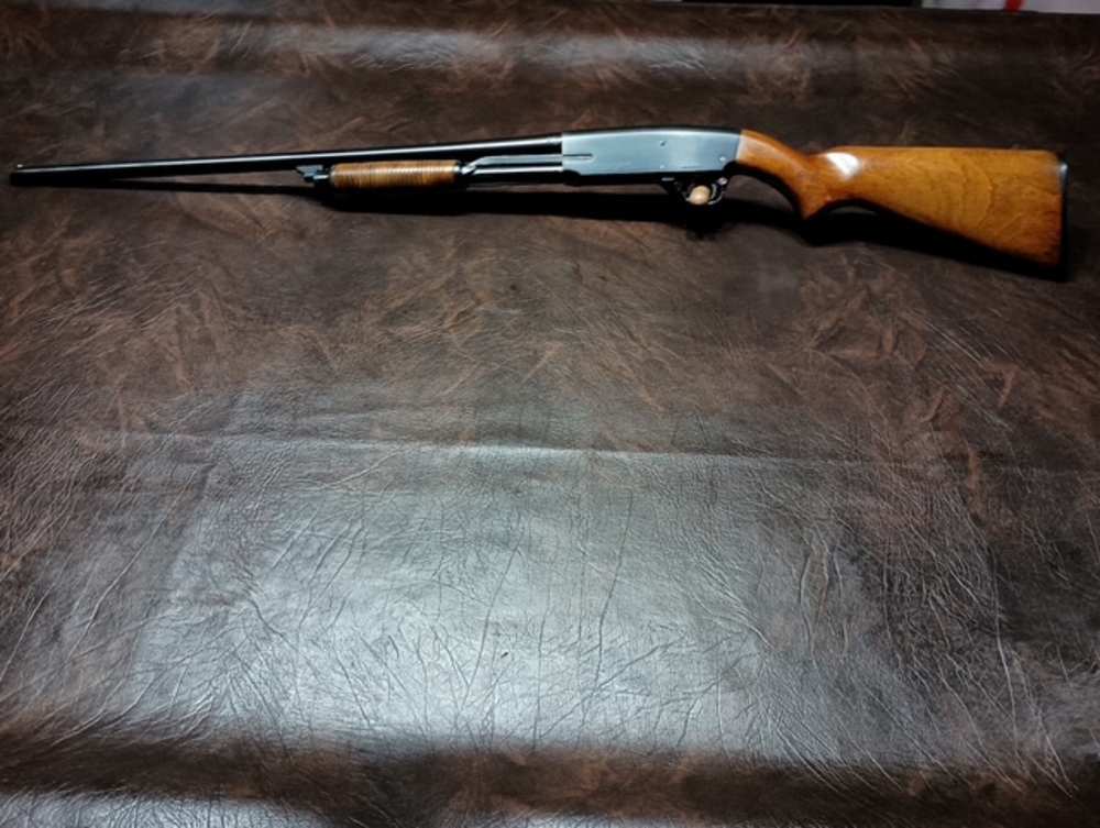 "HARD TO FIND" Springfield MODEL 67F 20 Ga Pump ( GREAT SHAPE )-img-5