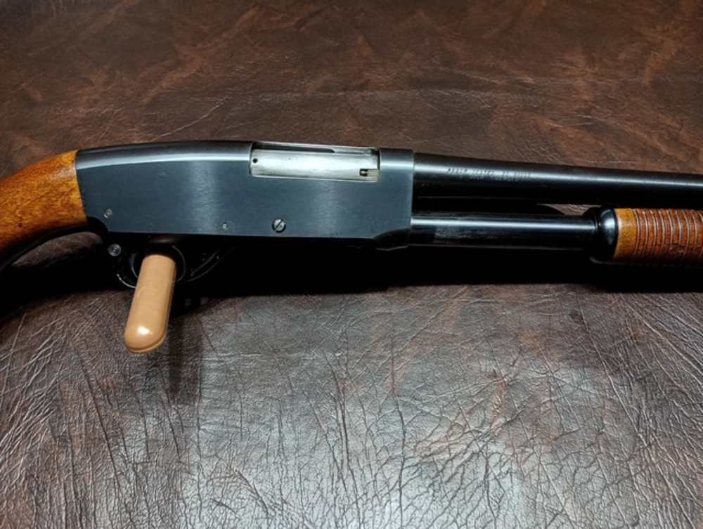 "HARD TO FIND" Springfield MODEL 67F 20 Ga Pump ( GREAT SHAPE )-img-2