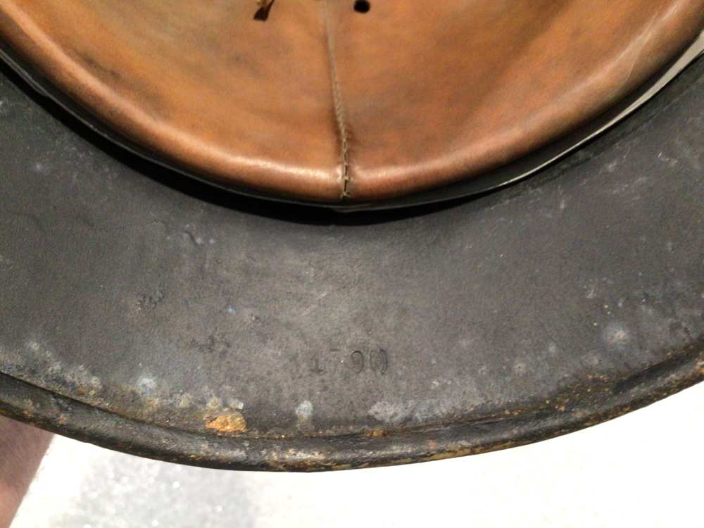 WWII German M40 Camo Helmet W/Liner-img-8