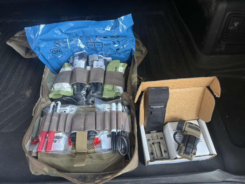 US Army Combat Casualty Care Bag, Complete & Assembled NSN 6545-01-574-8111-img-0