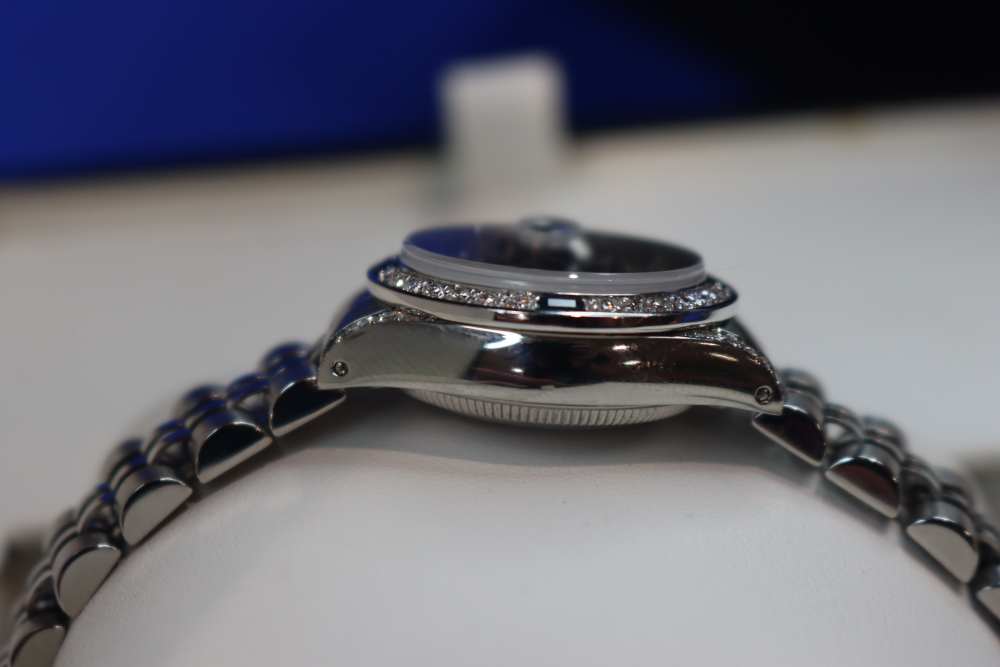 Rolex Ladies Datejust Watch Custom Natural Diamond Blue Dial Jubilee 26mm-img-6