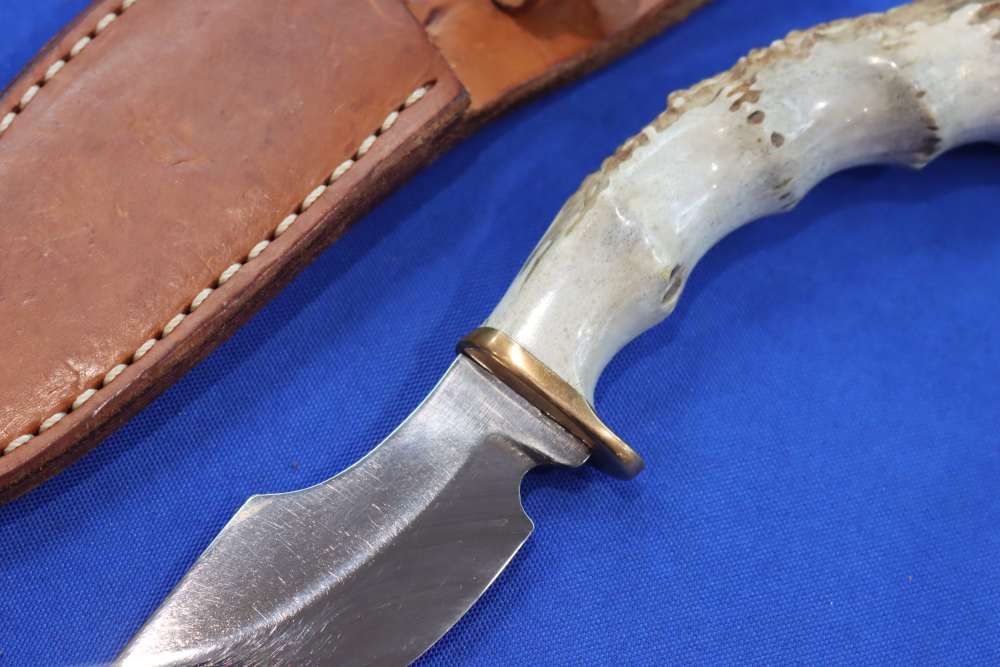 Custom Handmade Stag Antler Fixed Blade Hunting Knife 3 5/8" Leather Sheath-img-2