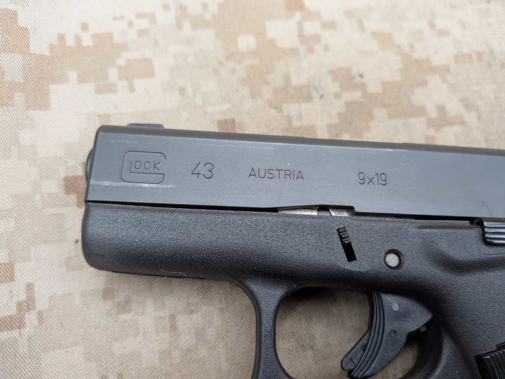 Glock 43 9MM Slimline G43 Police Trade In USED Night Sights-img-4
