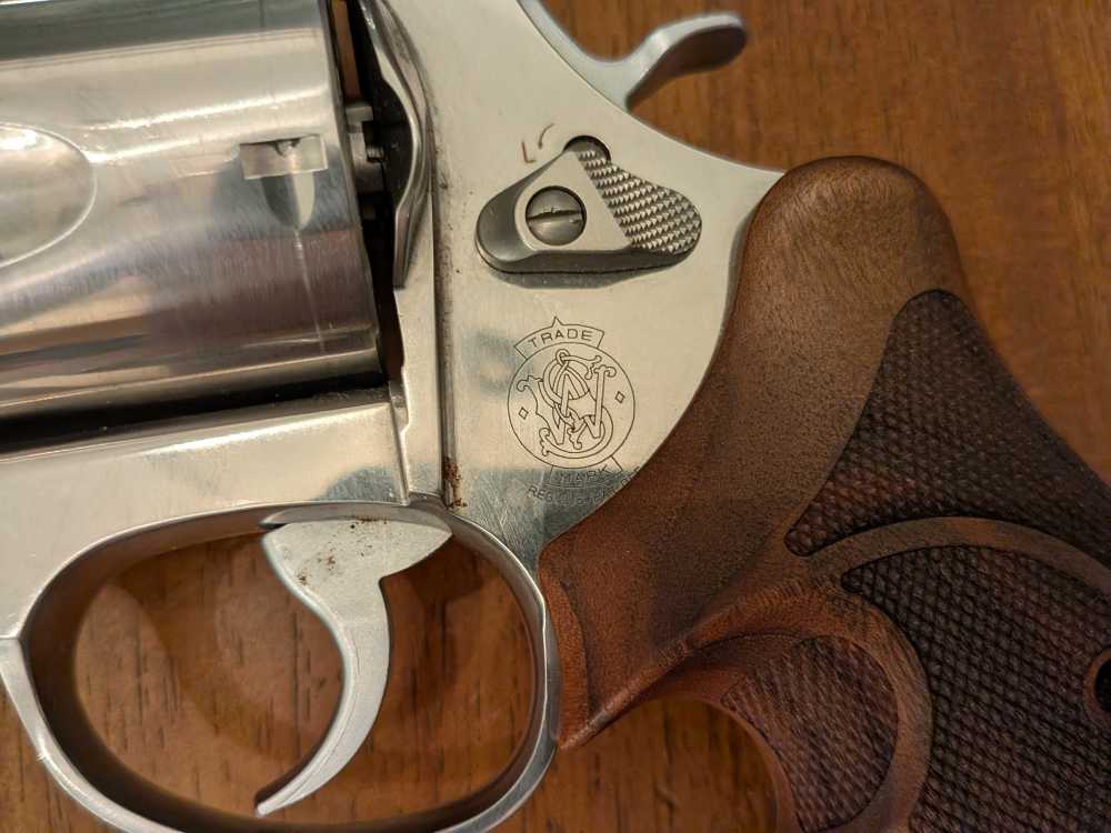 Smith & Wesson 460V XVR – .460 S&W Magnum – 5" Comp-img-15