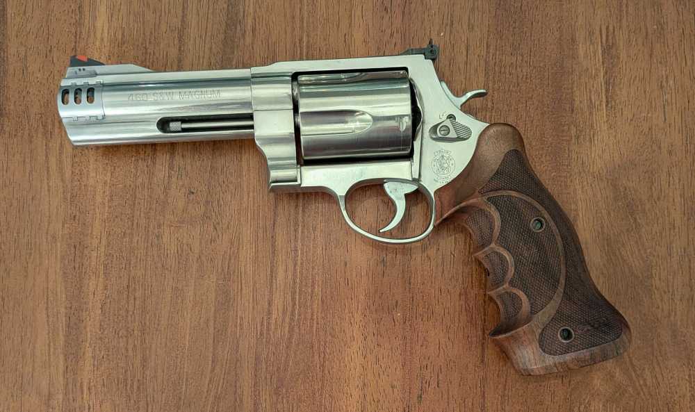 Smith & Wesson 460V XVR – .460 S&W Magnum – 5" Comp-img-11