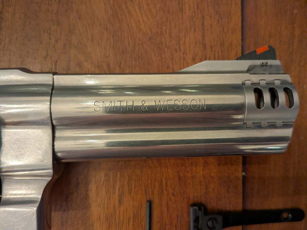 Smith & Wesson 460V XVR – .460 S&W Magnum – 5" Comp-img-9