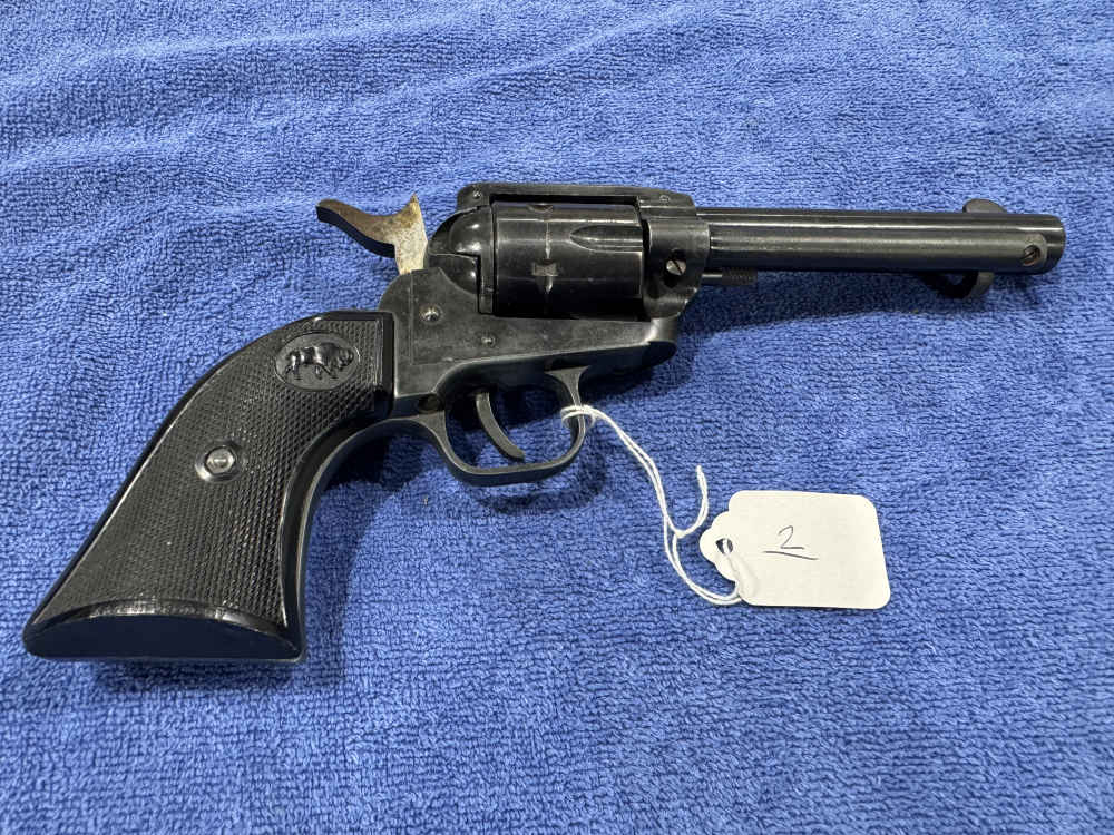 EIG REVOLVER 22 LR - RUSTY - INOPERABLE - NEEDS TO BE REPAIRED (J-1)-img-0