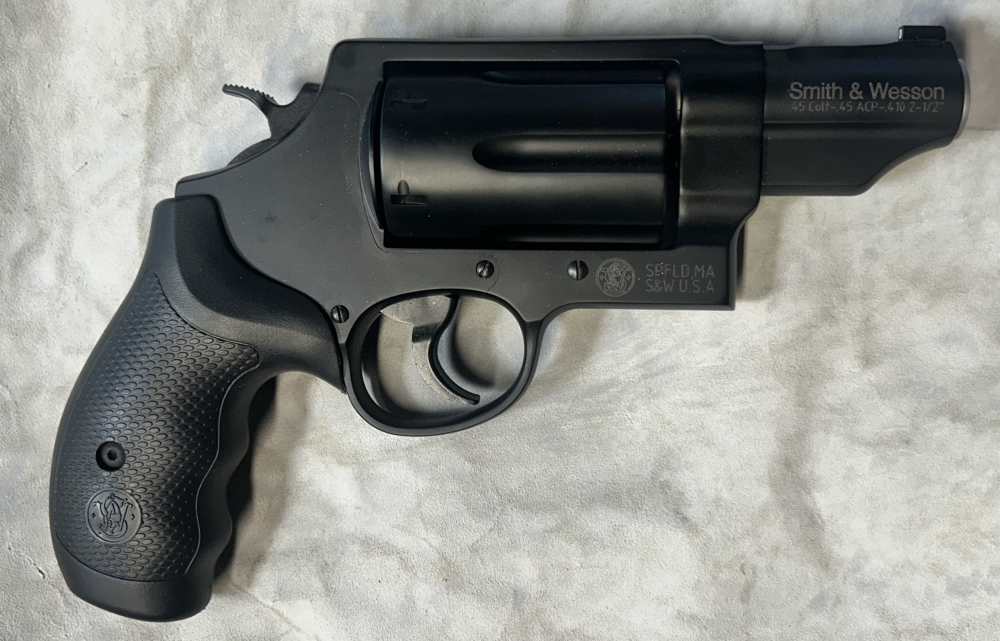 Smith & Wesson - S&W GOVERNOR 45 COLT/410 GA 2.75" BBL *NEW*-img-0