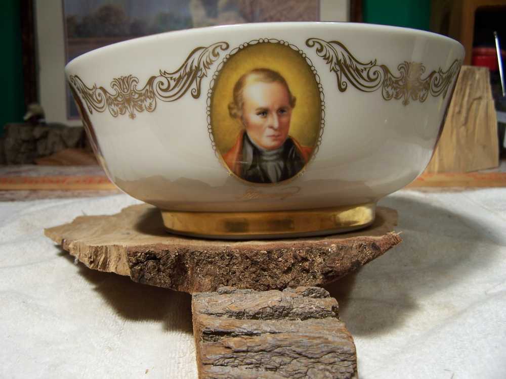 Patriots Lenox bowl, painted in 24K gold, G. Washington, Franklin, ect-img-5