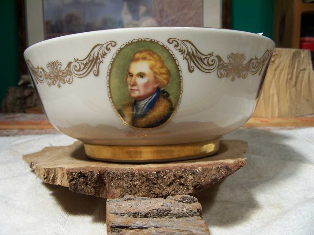 Patriots Lenox bowl, painted in 24K gold, G. Washington, Franklin, ect-img-3