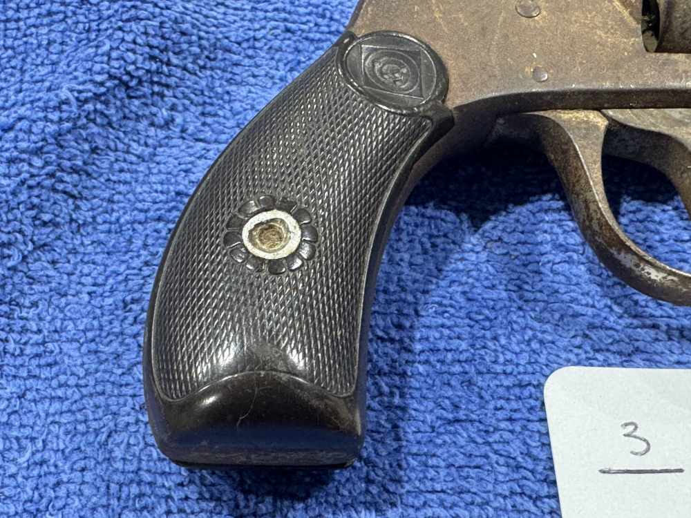 RUSTY REVOLVER UNKNOWN MAKER - ROUGHLY 22 CAL - GOOD FOR PARTS MAYBE (J-3)-img-8