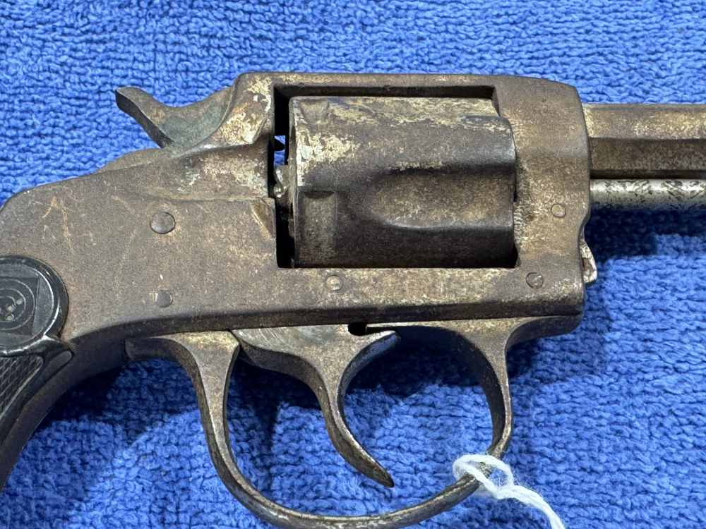 RUSTY REVOLVER UNKNOWN MAKER - ROUGHLY 22 CAL - GOOD FOR PARTS MAYBE (J-3)-img-9