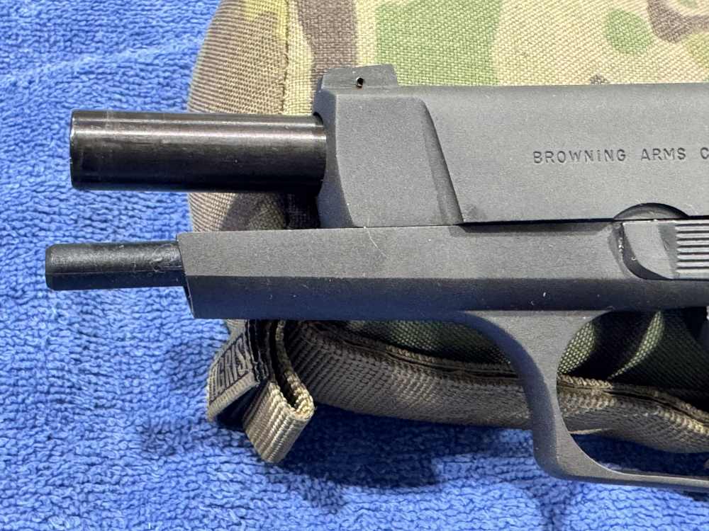 BROWNING MODEL BDM 9MM PISTOL W TWO MAGS - GREAT CONDITION (J-7)-img-4
