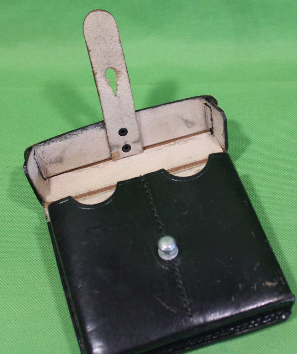 German WWII Waffen SS Leather Pistol Clip Pouch AH-img-1