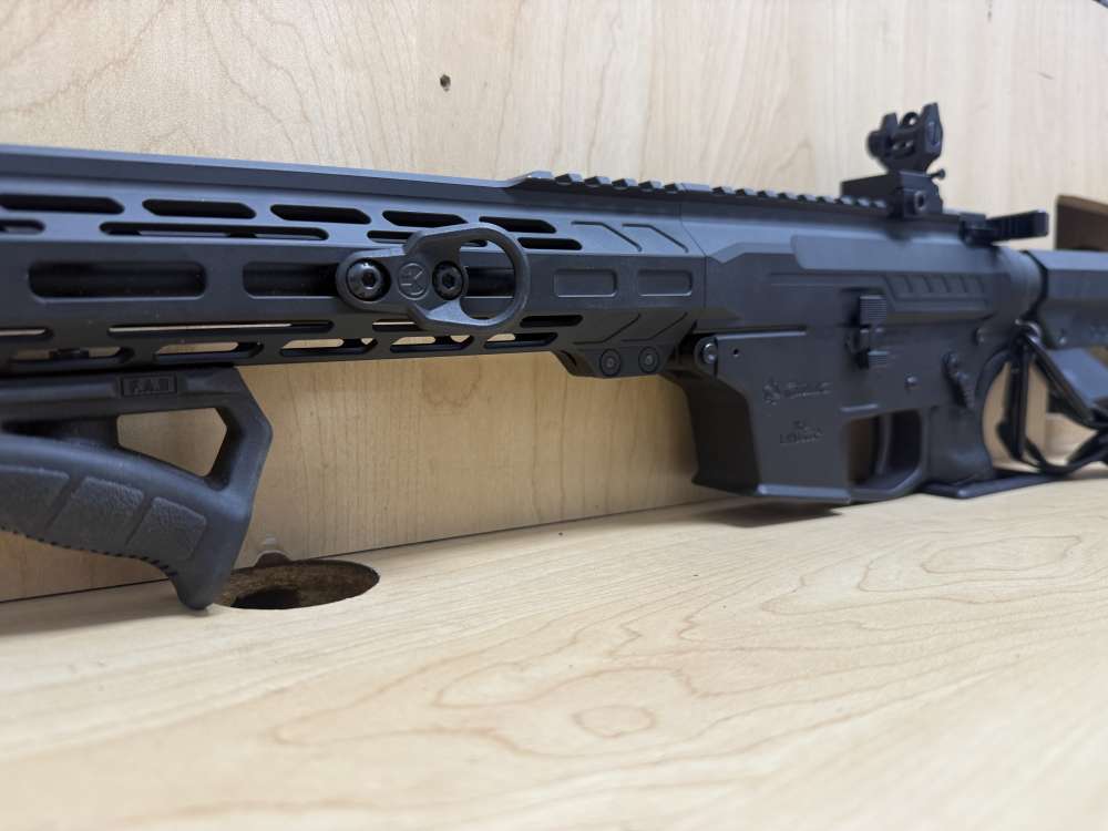 CMMG Resolute MKG 45 ACP Black-img-3