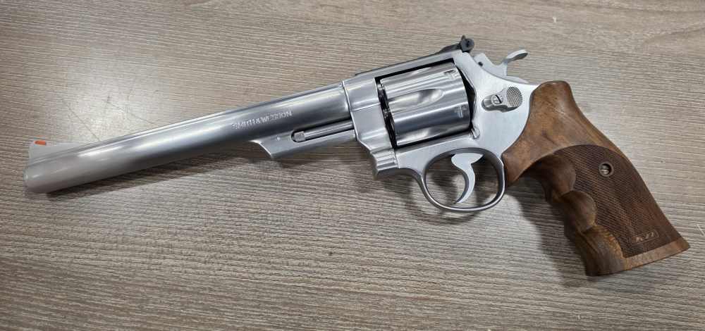 Smith & Wesson Model 629-1 .44 Magnum 8" Shot Very Little-img-5