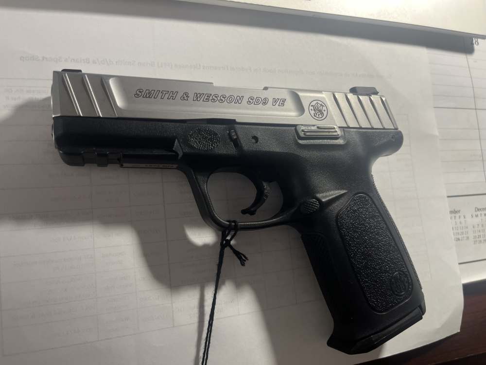 Smith and Wesson SD9Ve-img-0