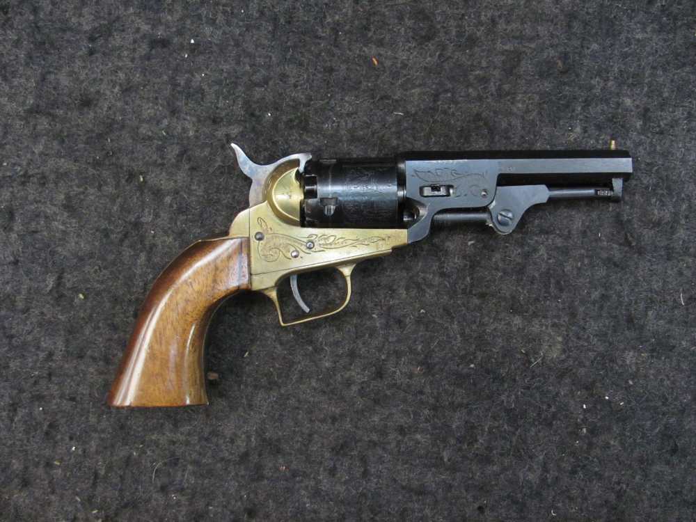 Vintage 1970's Engraved  Colt Pocket 31 Percussion FIE Italian -img-1