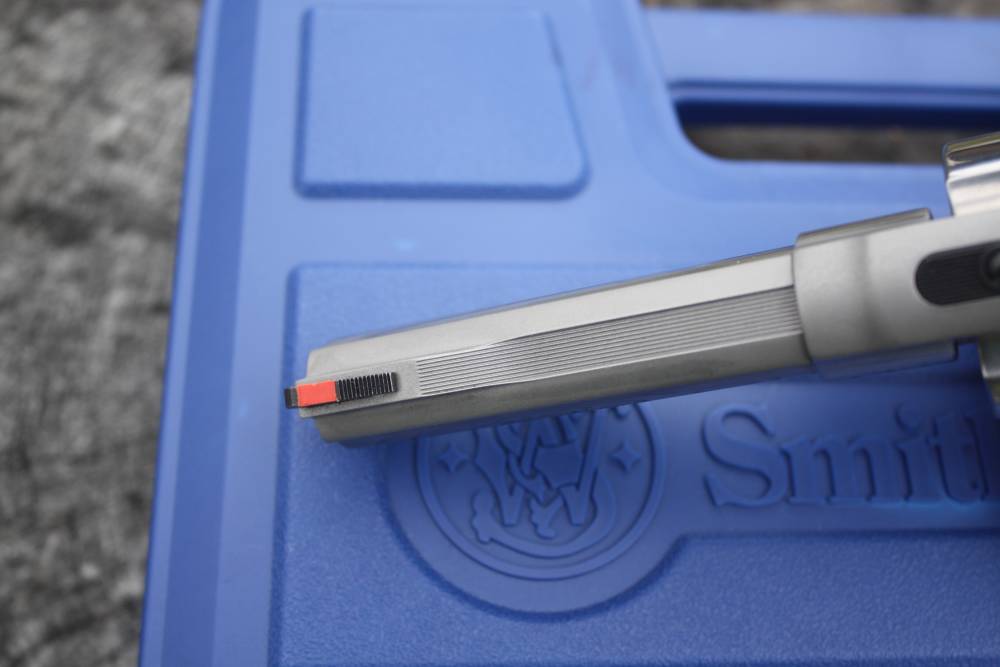Smith & Wesson Model 629-6 44 mag 4" stainless NICE!-img-14