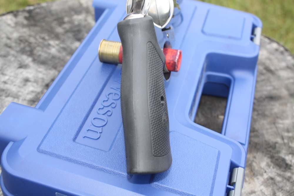 Smith & Wesson Model 629-6 44 mag 4" stainless NICE!-img-11