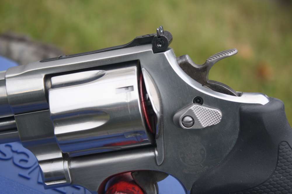Smith & Wesson Model 629-6 44 mag 4" stainless NICE!-img-1