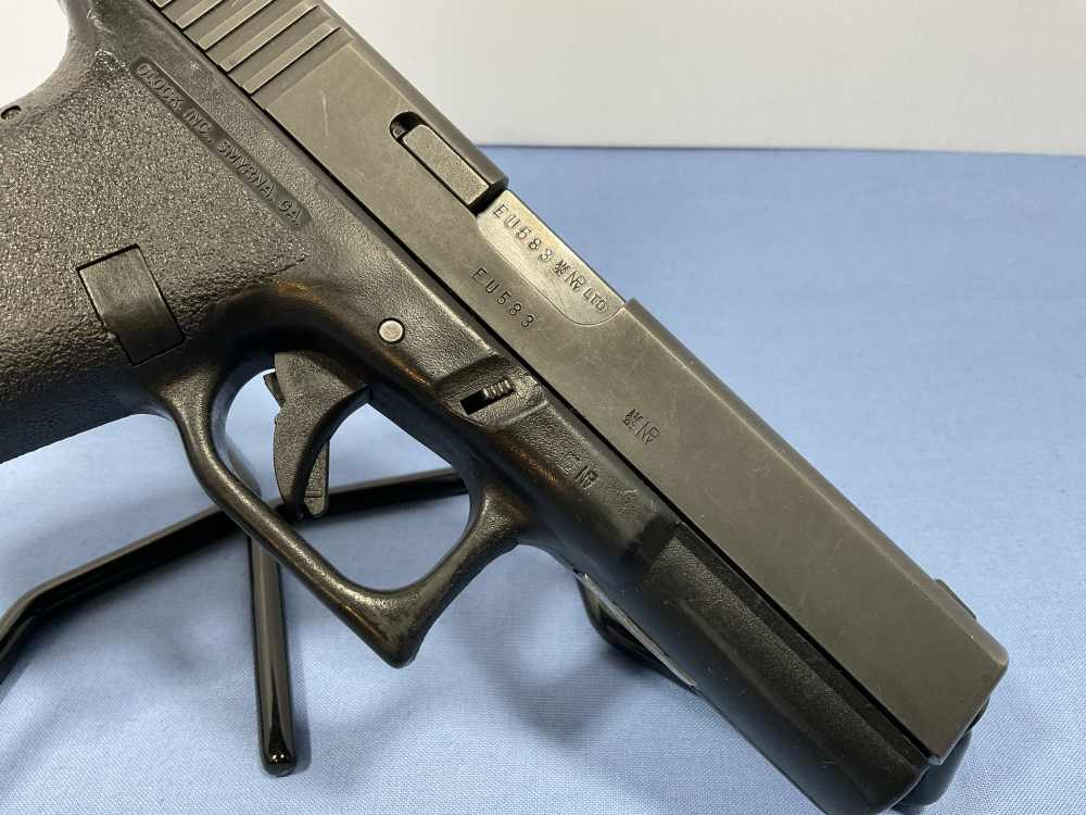 Glock 17 Gen 1 - Collector Rare Tupperware-img-2