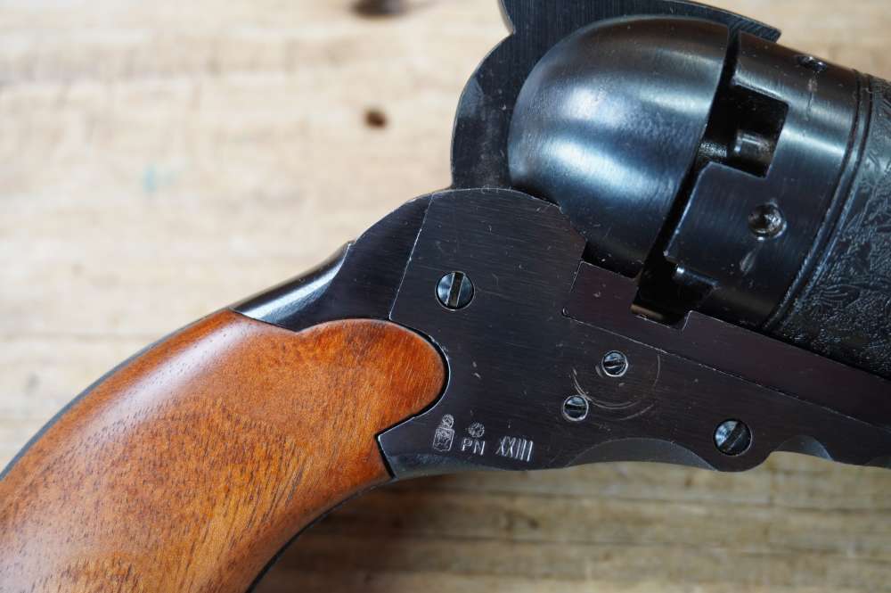 Colt 1836 Texas Paterson 7.5in w/ tools and accessories in display case -img-18