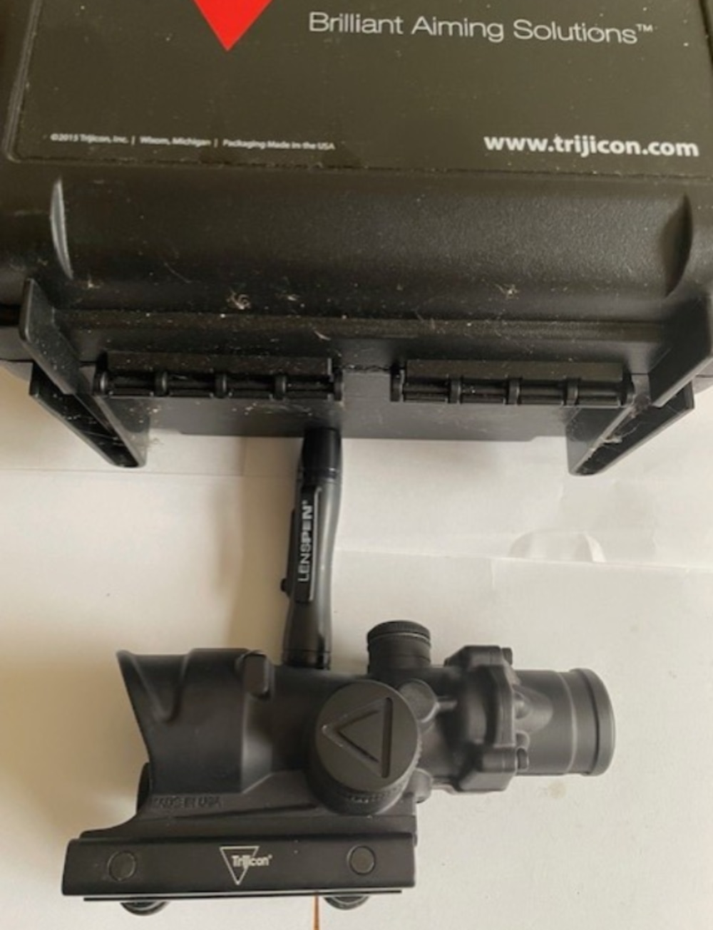 Trijicon ACOG 4x32 LED Red Crosshair 300 Blackout-img-4