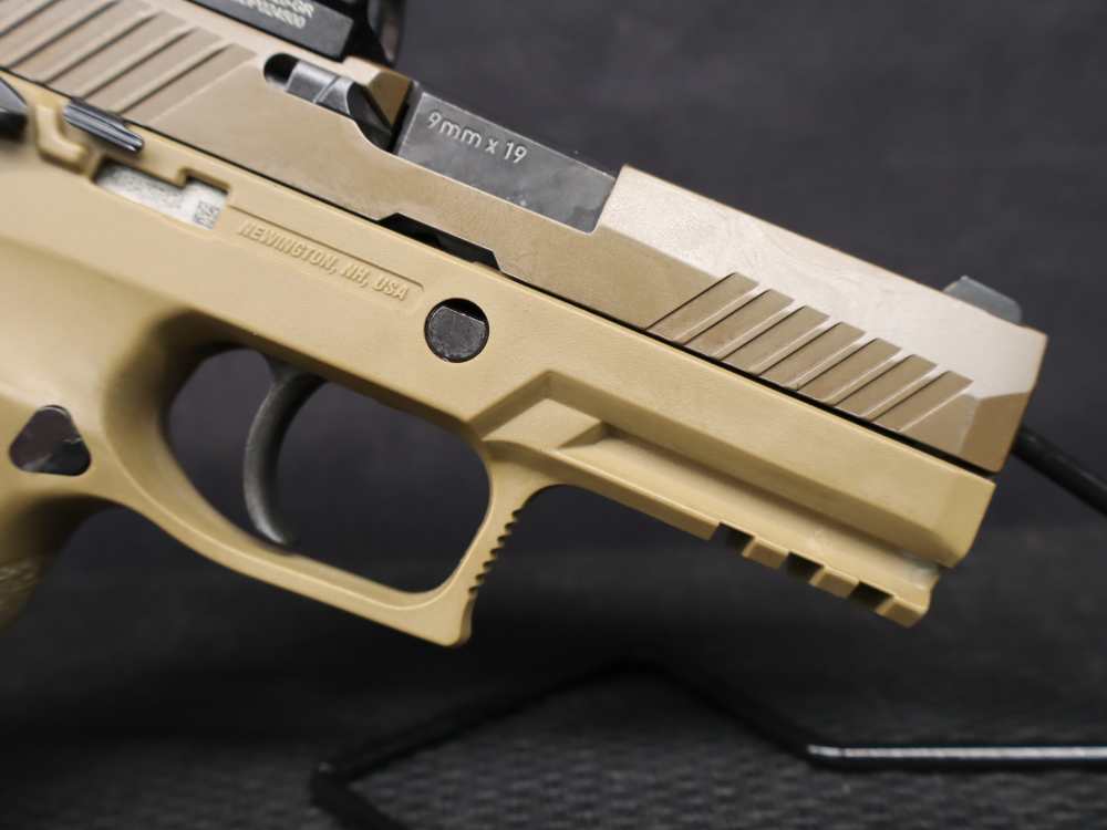 SIG SAUER P320 M18 9MMX19 W/ HOLOSUN SCS GREEN DOT SIG PENNY!-img-4