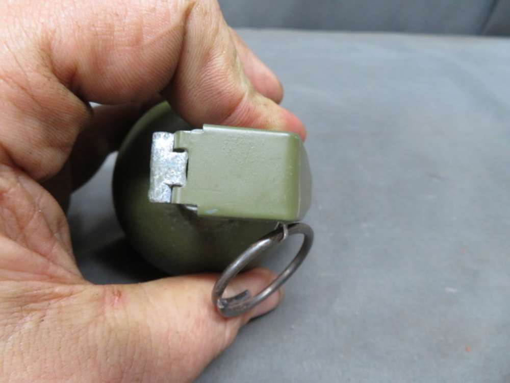 US M67 “BASEBALL” STYLE DUMMY TRAINING GRENADE-img-6